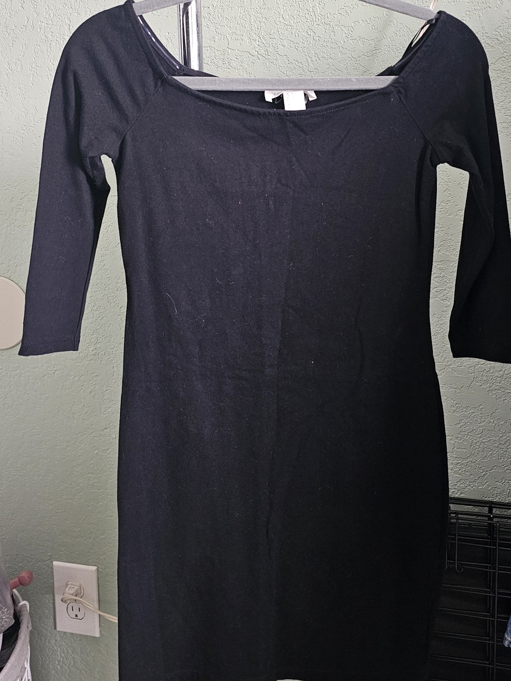 Forever 21 Black Long Sleeve Scoop-Neck Dress